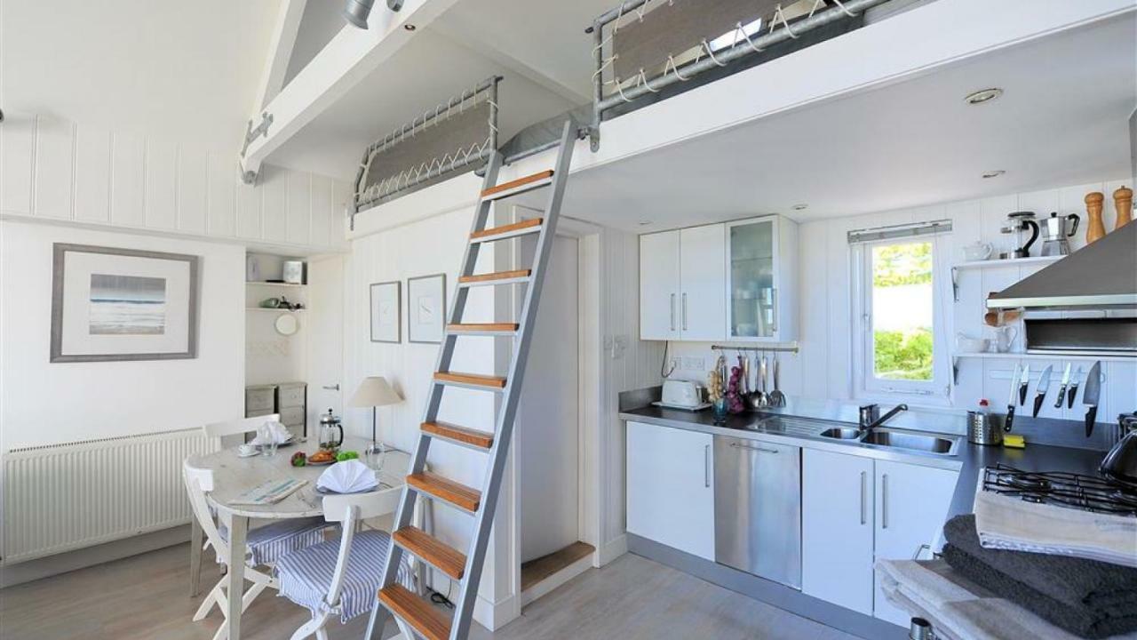 Little West Hill Studio Лайм Риджис Екстериор снимка
