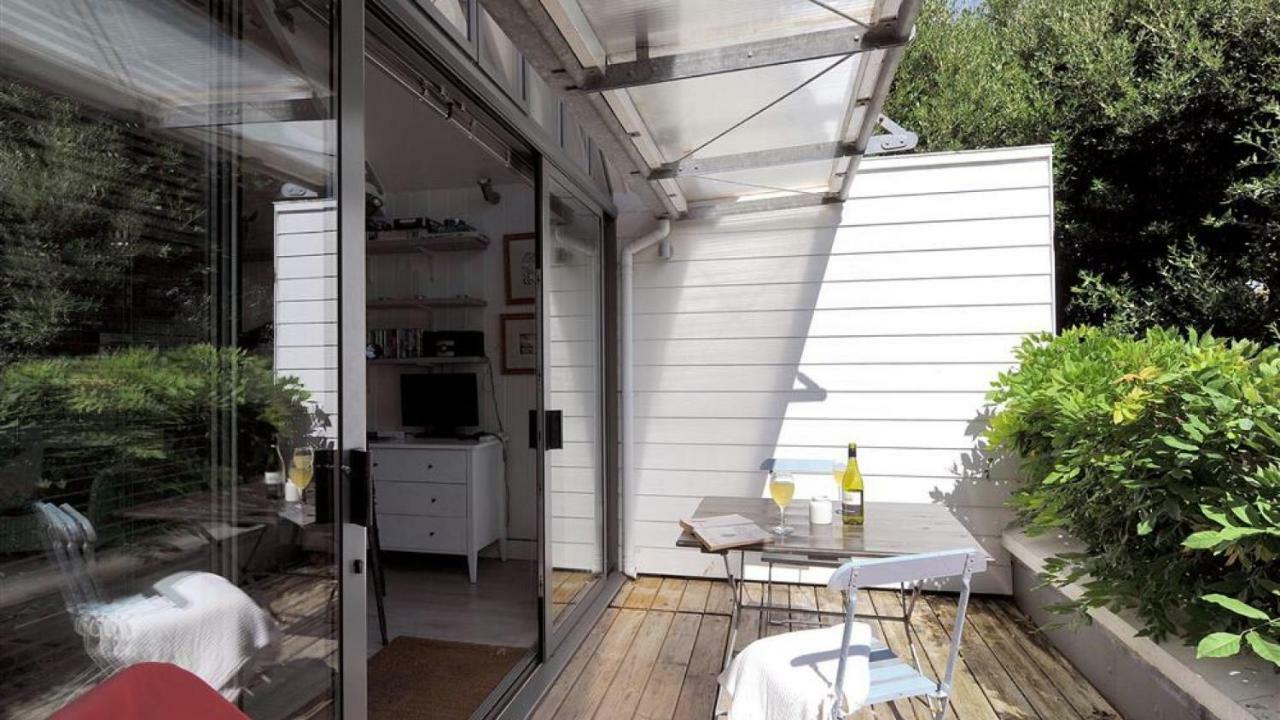 Little West Hill Studio Лайм Риджис Екстериор снимка